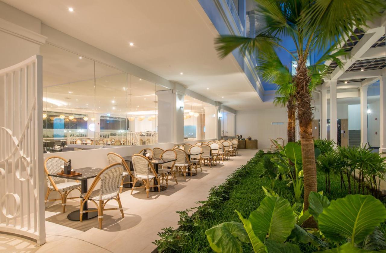Centara Ao Nang Beach Resort & Spa Krabi Екстер'єр фото