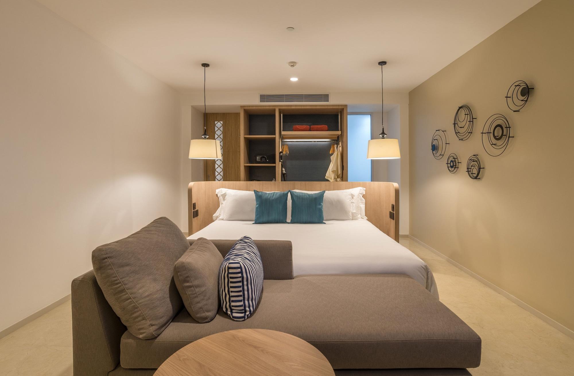 Centara Ao Nang Beach Resort & Spa Krabi Екстер'єр фото
